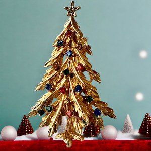 ART Arthur Pepper Vintage Christmas Tree Brooch Pin Gold Tone Rhinestones Signed